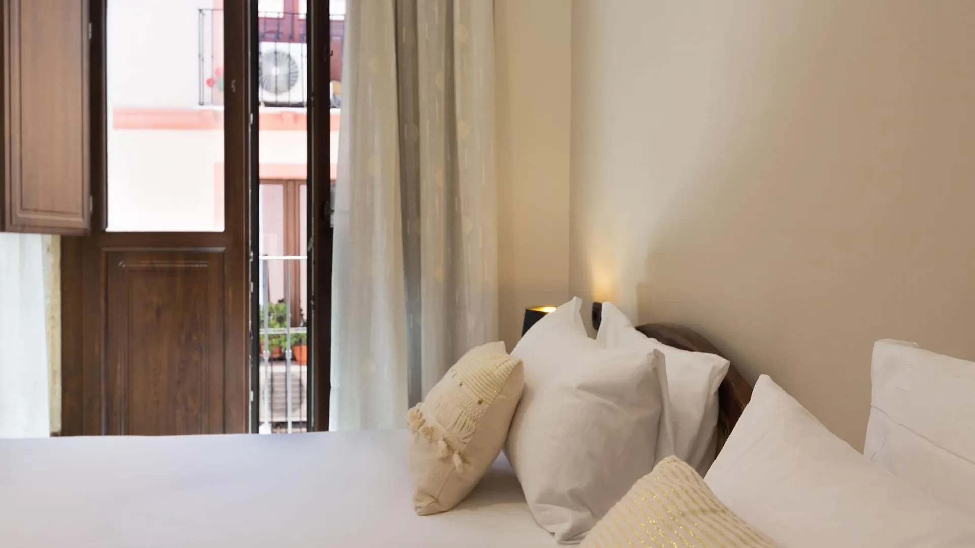 Arcobaleno Rooms Cagliari Affittacamere
