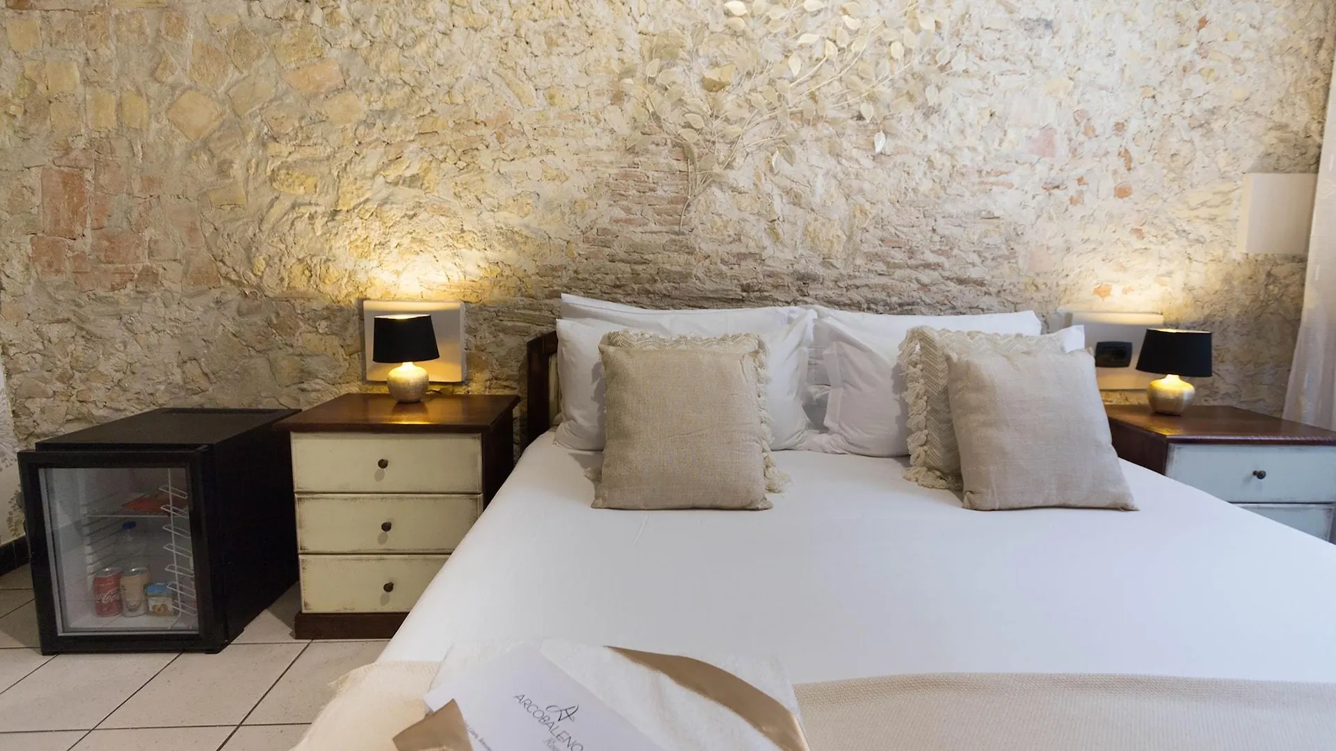 Arcobaleno Rooms Cagliari 2*,  Italy