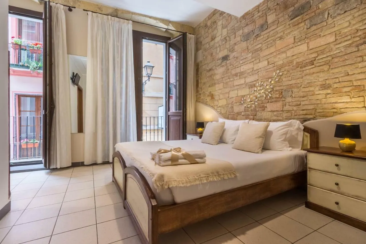 Arcobaleno Rooms Cagliari 2*,  Italy